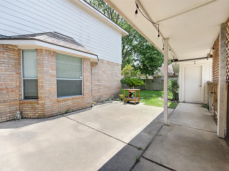 2935 Apple Forest Ct — Photo 43