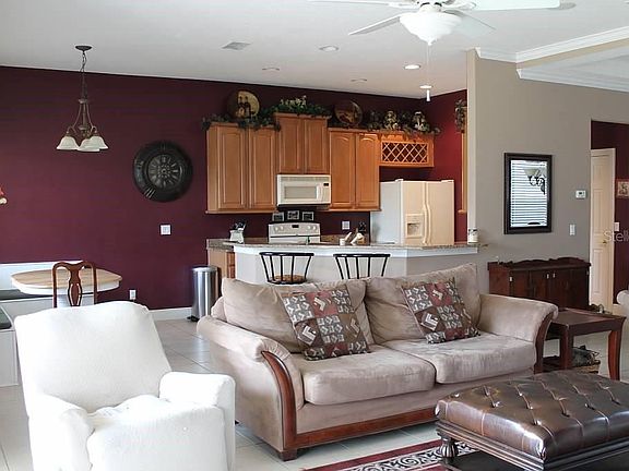 2nd image of 813 Wood Briar Loop