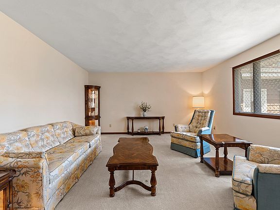 4th image of 3005 N Abendroth St