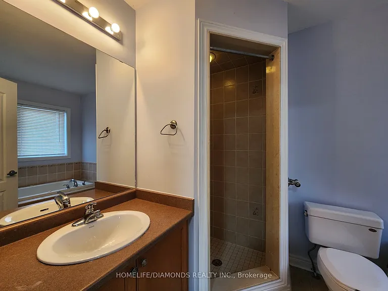 22 Colonel Lyall St — Photo 17