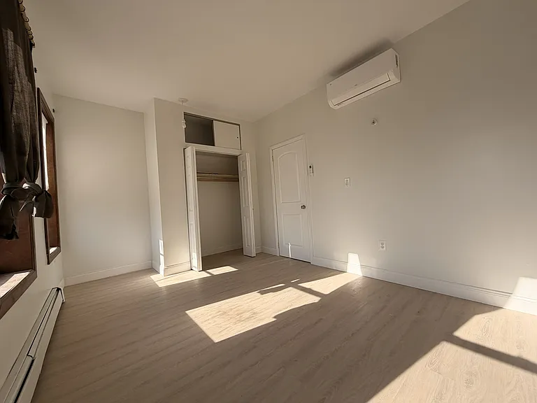 9212 Rockaway Beach Blvd #1 — Photo 8