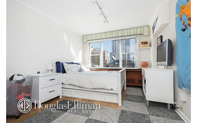 Sold by Douglas Elliman | media 11