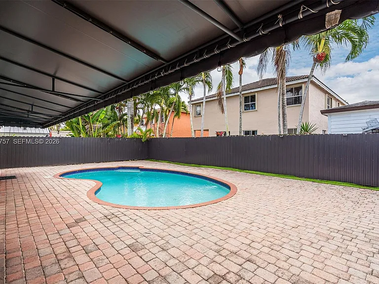16610 SW 57th Ln — Photo 37