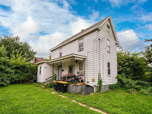 2nd image of 719 Frederick St