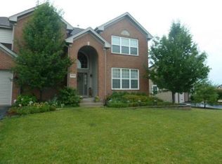 2940 Kelly Dr, Elgin, IL 60124