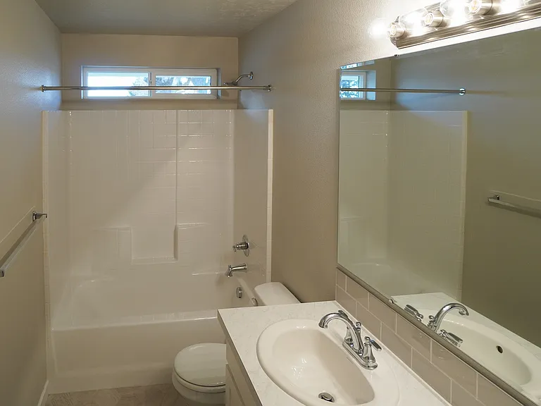 2814 N Cherry Grove Way — Photo 5