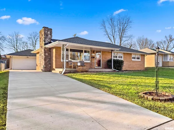 4931 N Bevalon Pl, Peoria, IL 61614