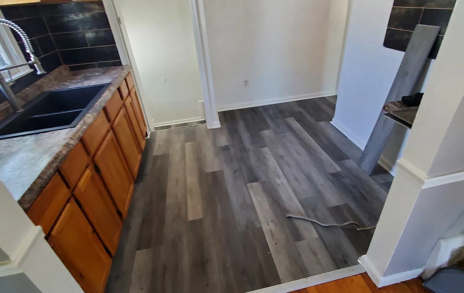 3 bed, 1020 sqft, $1,600 — Photo 3