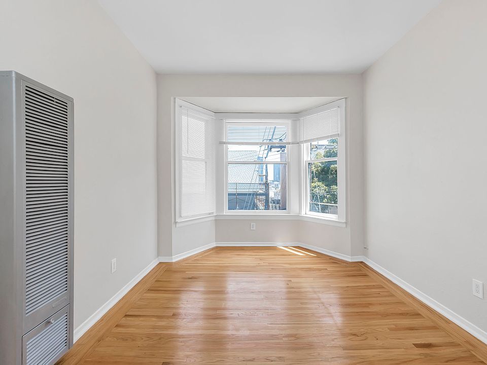 1st image of 565 Webster St #C
