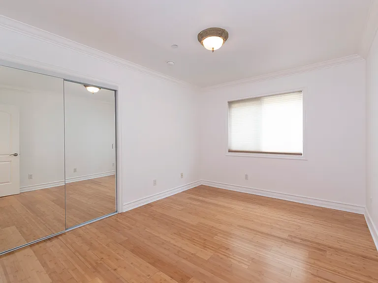 123 S Clark Dr #202 — Photo 15