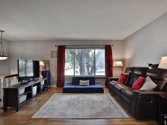 5th image of 5825 Satinwood Dr