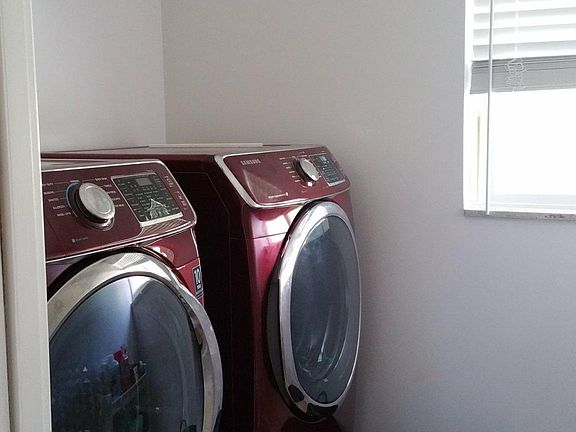 2nd floor laundry room