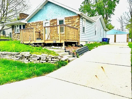 1303 Burnham Ave Photo 1