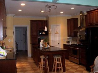 1035 Oak Chase Blvd, Lenoir City, TN 37772