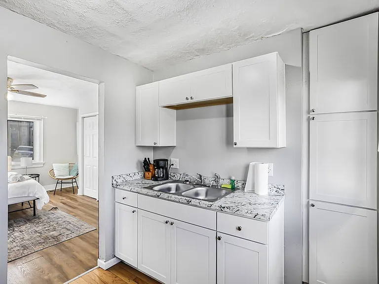 288 E 12th Ave #4 — Photo 14