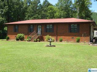 899 Ponderosa Cir, Sylacauga, AL 35151