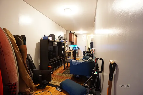 Rented by Rennit Inc. | media 36