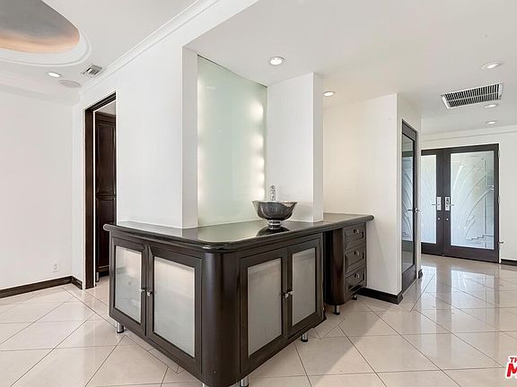 3rd image of 801 Ocean Ave Unit 206