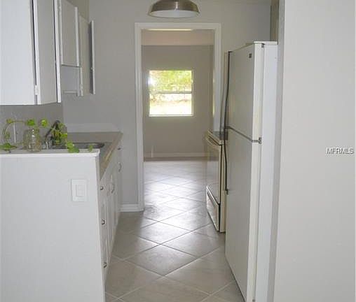 5th image of 4812 Lahaina Dr