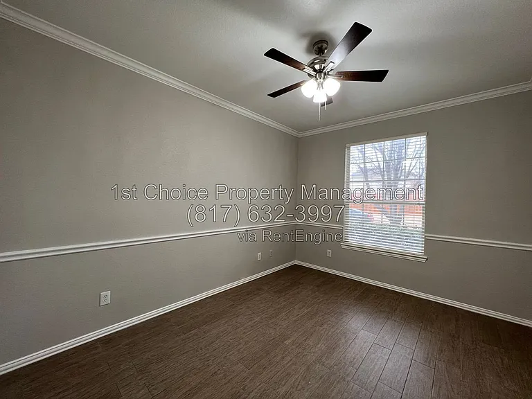 5312 Scenic Point Dr — Photo 4