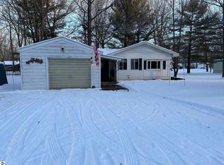 625 Elizabeth St, Fife Lake, MI 49633