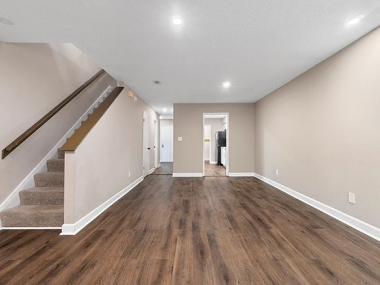 4245 Brookside Dr — Photo 9