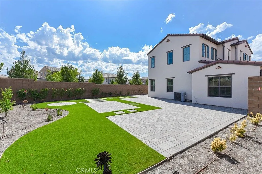 4 bed, 2246 sqft, $6,000 — Photo 4