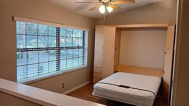 106 Freedom Ct — Photo 8