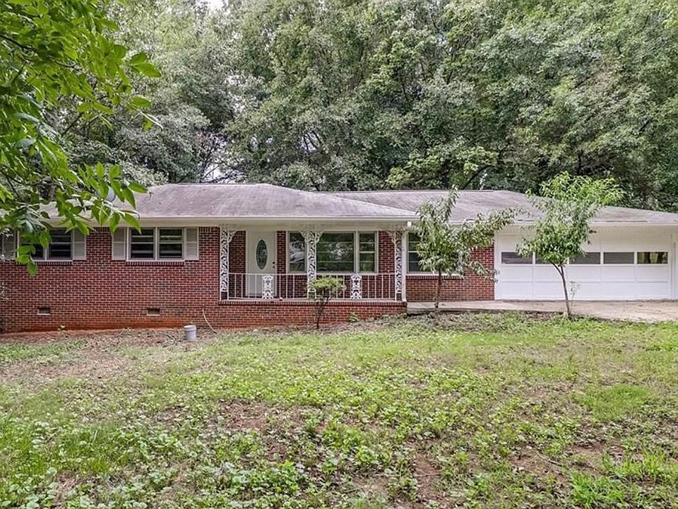 1st image of 2596 Johnson Dr