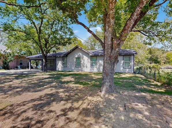 309 E North St, Campbell, TX 75422
