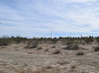 4909 Palmdale Rd, Phelan, CA 92371