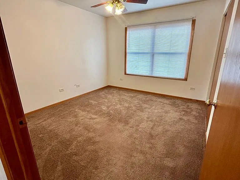 465 N School St #469 — Photo 6