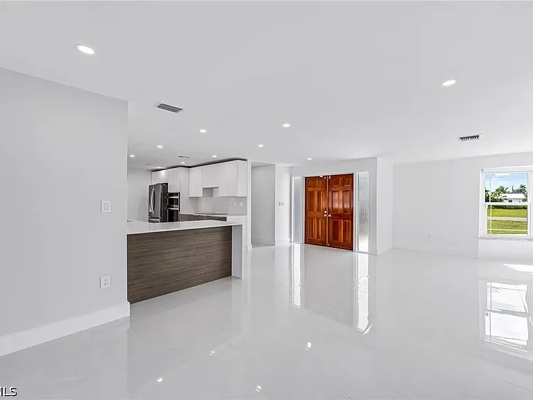 1729 Cascade Way — Photo 7
