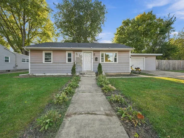 322 Westgate Dr, Aurora, IL 60506