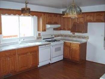 5th image of 3S266 Blackthorn Ln