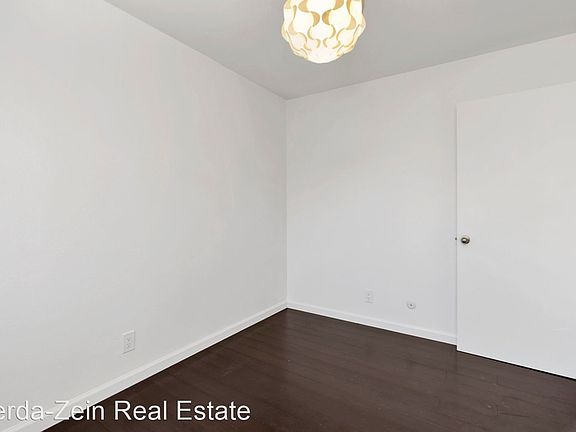 5th image of 1836 Central Ave #10340126