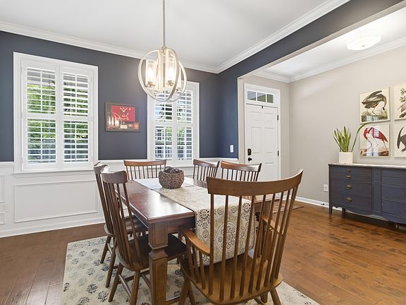 4th image of 114 Carriage Hill Pl
