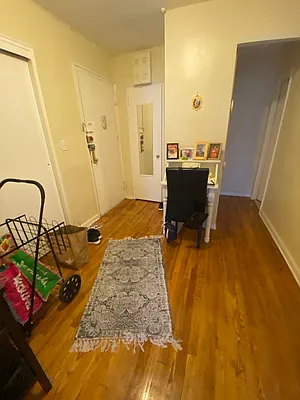 Rented by Standard Living Realty Inc | media 23