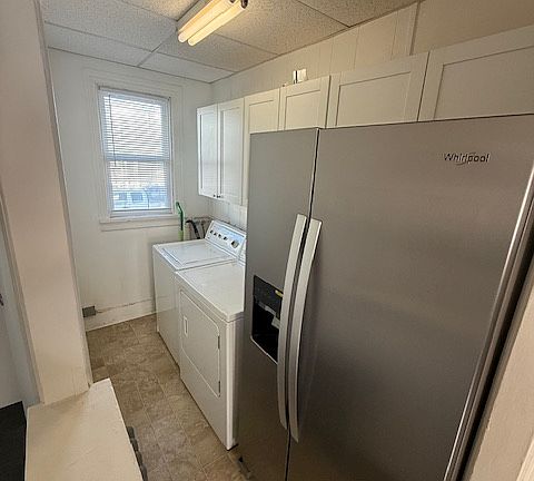 3rd image of 2400 Canby St #A