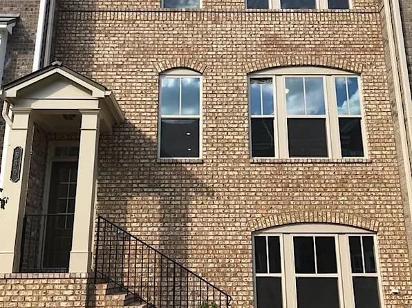 630 Sunset Park Dr, Suwanee, GA 30024