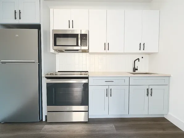 3321 Glenwood Road image 3 of 16