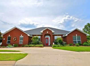 6051 Chapman Cir, Pensacola, FL 32504