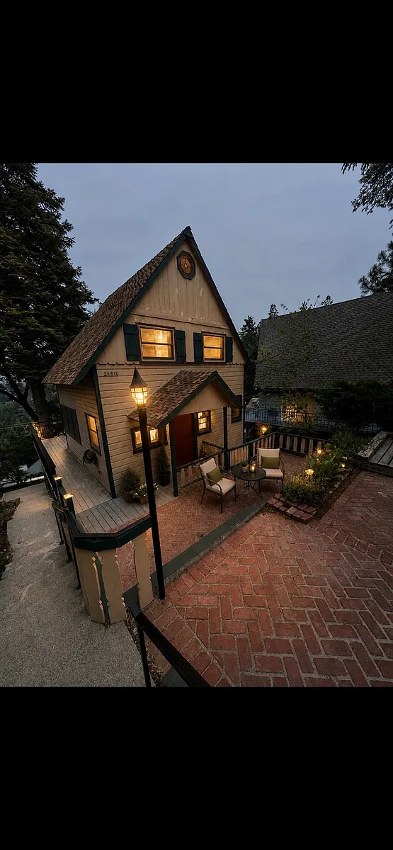 Building Photo - 28810 Cedar Dr