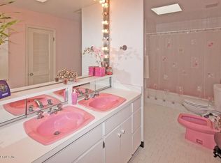 1652 River Bluff Rd N, Jacksonville, FL 32211