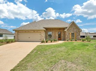 418 Emerald Trail Dr, Brandon, MS 39047