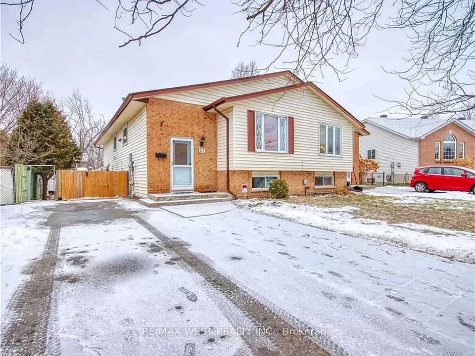 24 Bernadette Ct #MAIN FLOOR