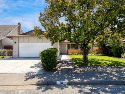 18 Eastside Circle, Petaluma, CA, 94954