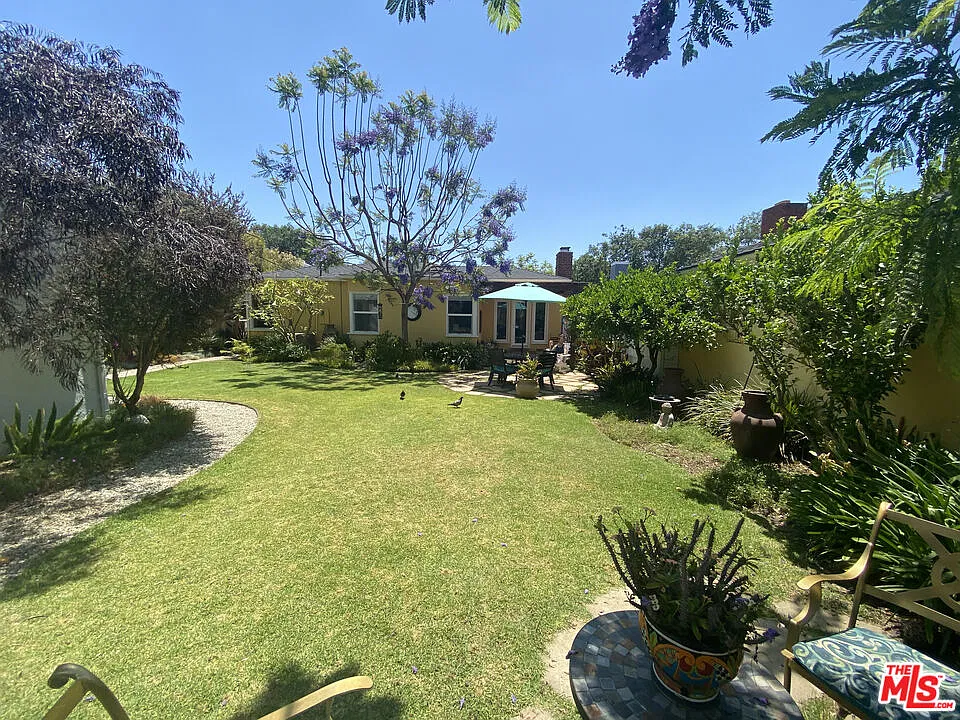 2 bed, 3.0 bath, 1250 sqft, $5,500 — Photo 4