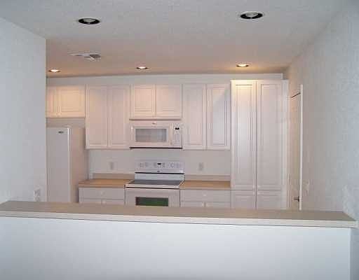 2nd image of 1804 Sanderling Ln Unit B