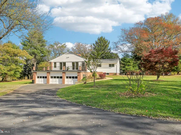 6442 Sunset Dr, Frederick, MD 21702